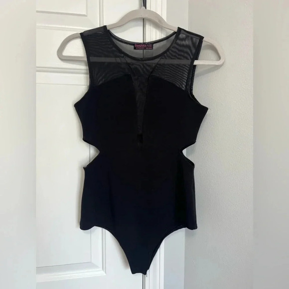 Black Cut Out Bodysuit - Picture 3 of 6